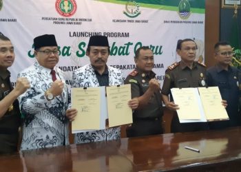 Dinas Pendidikan, PGRI, Kejati Jabar Teken MoU “Jaksa Sahabat Guru”