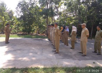 Desa Rajadatu Kecamatan Cineam Tasikmalaya Wajibkan Aparaturnya Ikuti Apel Senin Pagi