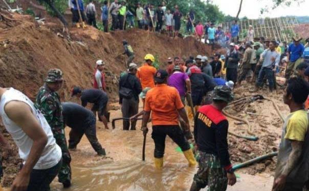 Empat Jiwa Melayang pada Bencana Longsor di Purwakarta