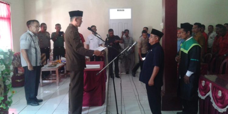 Camat Padaherang Lantik Penjabat Desa Karangmulya