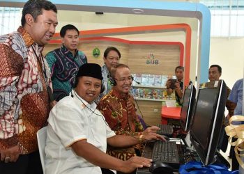 Wagub Jabar Resmikan ‘Pabukon Prak Maca’ Ruang Tunggu Penumpang BIJB