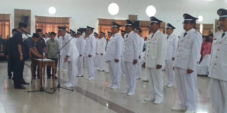 BUPATI CIAMIS LANTIK  KEPALA DESA TERPILIH HASIL PILKADES SERENTAK 2018