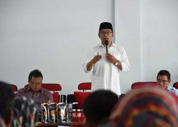 Emil Akan Bangun Cafe Bernama “West” di Luar Negeri