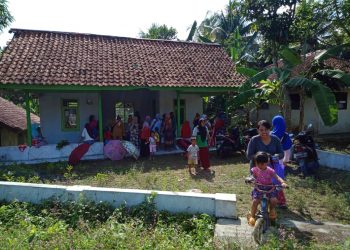 Warga Dusun Karangmulya Keluhkan Balai Kedusunan Sepeti Kebun Rumput