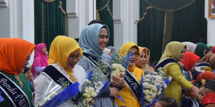 Teh Cellica Dikukuhkan Sebagai Bunda PAUD Kabupaten Karawang