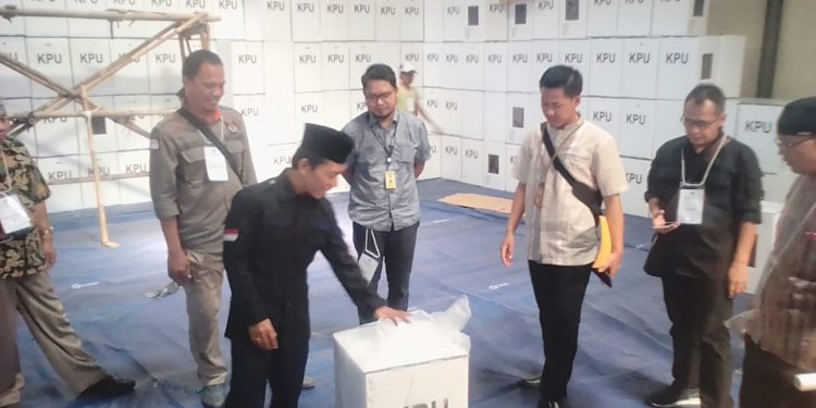 Bawaslu Jabar Cek Persiapan Logistik Di Gudang Kota Tasikmalaya