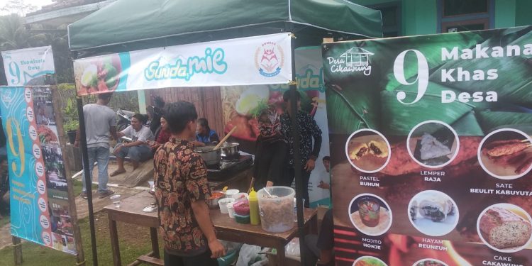 Salah satu Produk Unggulan Desa Cikawung Sunda Mie Jadi Sponsor Utama