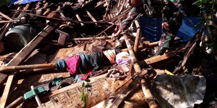 Tanah Longsor Landa Desa Mekarsari Kadipaten Tasikmalaya