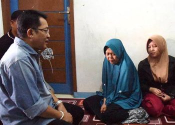 Bupati Tasikmalaya Sampaikan Langsung Rasa Dukacita Atas Meninggalnya Ketua KPPS