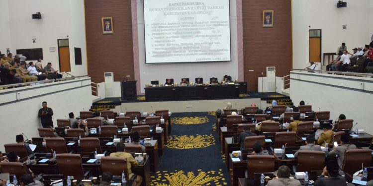Paripurna DPRD Kab. Karawang Tetapkan Raperda Narkoba, Bentuk Pansus dan LKPJ Bupati Tahun 2018