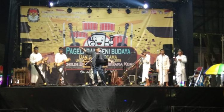 UNTUK PEMILU 2019 DAMAI, KPU KOTA TASIKMALAYA GELAR SENI BUDAYA DAN DO’A BERSAMA
