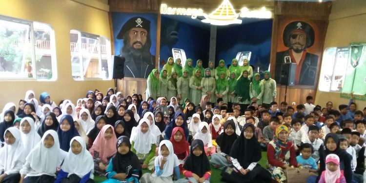 Ikatan Istri Dokter Indonesia Cabang Tasikmalaya Berbuka Puasa Bersama 200 Anak Yatim Piatu
