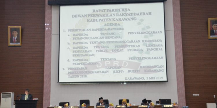 Rapat Paripurna DPRD Kab. Karawang Tetapkan Beberapa Raperda, dan Menyetujui LKPJ Bupati Tahun 2018