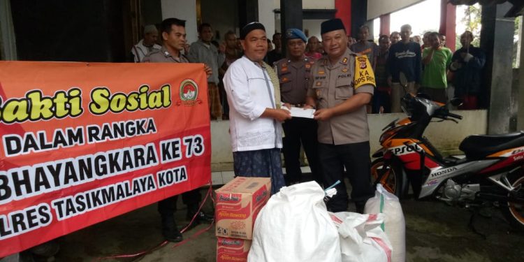 Kapolres Tasikmalaya Kota Santuni Warga ODGJ di Yayasan Daarul Ihsan Bungursari