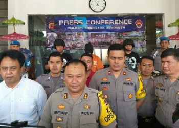 Gagahi Anak Tiri, AS Dipolisikan