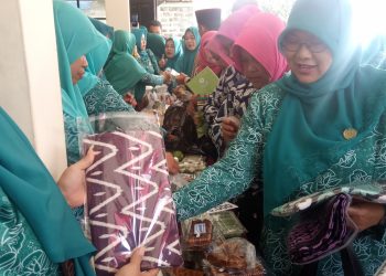Sri Supriatiningsih: “Batik Rajadatu, Akan Kami Bawa Ke Rakernas  Tingkat Provinsi”