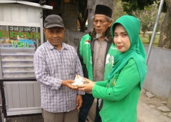 Persit Kartika Chandra Kirana Kodim 0612/Tsm Gelar Baksos Jumat Berkah