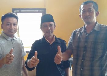Aam Hamzah Resmi Mendaftarkan Balon Kades Sirnajaya
