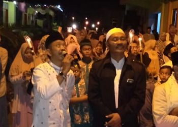 Rayakan Tahun Baru 1441 Hijriyah Warga Desa Karangpawitan Kawali-Ciamis Gelar Pawai Obor dan Istighosah