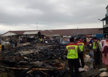 Hubungan Singkat Listrik Lumatkan 13 Kios Luar HPKP Pasar Cikurubuk