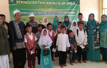 Dipuncak Peringatan Tahun Baru Islam, SDN Tirtawening Kawalu Santuni Anak Yatim dan Kaum Dhuafa