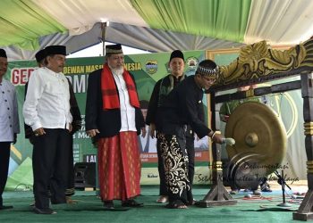 Bupati Tasikmalaya Ponpes Menjadi Pencetak Manusia Unggul