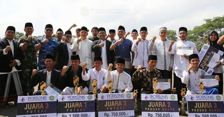 BUPATI TASIKMALAYA PIMPIN UPACARA PERINGATAN HARI SANTRI TINGKAT KABUPATEN TASIKMALAYA TAHUN 2019