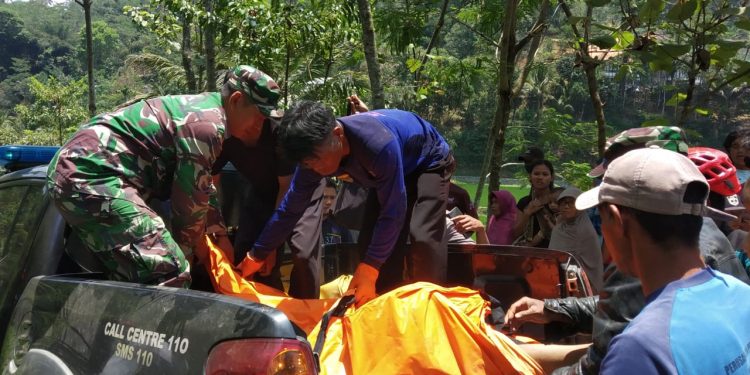 Mayat Uun Ditemukan Warga Mengapung Dialiran Sungai Ciwulan