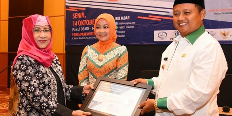 Uu Harapkan ISKI Sampaikan Program Pemprov Ke Masyarakat Secara Luas