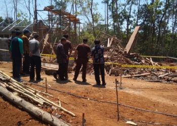 Pengerjaan  Fasilitas Wisata Situ Leutik Telan Korban Jiwa dan Beberapa Orang Alami Luka