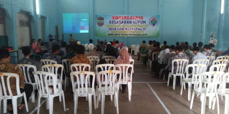 Sosialisasi Kesadaran Hukum Bagi Kalangan Aparatur Desa Se Kecamatan Cihaurbeuti Berlangsung Khidmat
