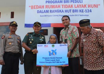 Bedah Rumah HUT BRI Ke 124 di Wilayah Koramil 1222/Salawu, Kodim 0612/Tsm Diserah Terimakan