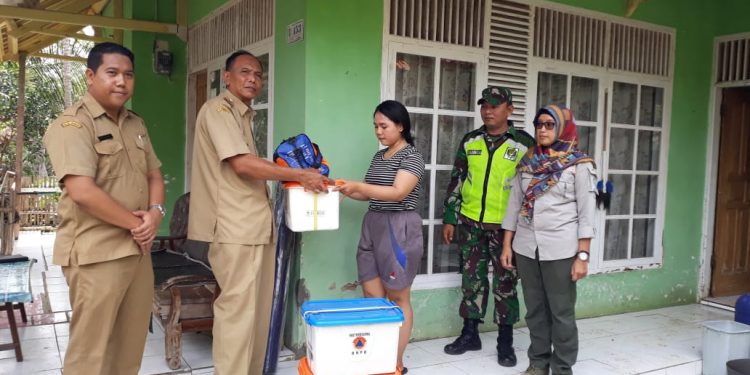 BPBD Banjar Sigap Berikan Bantuan Kepada Warga Korban  Tersambar Petir