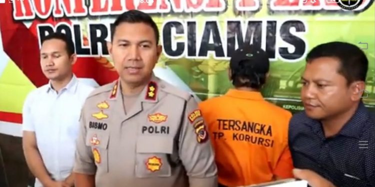 Diduga Kuat Korupsi Dana Desa, Kades Bantardawa Purwadadi Ciamis Digelandang Polisi