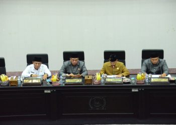 Rancangan Etik DPRD Karawang dan Raperda Gender Diparipurnakan