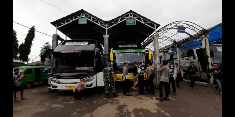 Polres-Kodim-Pemkab Tasikmalaya Serta Relawan Gelar Aksi PHBS di Terminal Singaparna