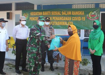 Kodim 0612/Tasikmalaya Bersama Persit KCK Cabang XXIII Dim 0612/Tasikmalaya Gelar Baksos Sigap Covid-19