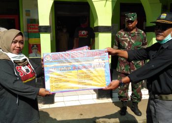 Tanggap Corona, UPK DAPM Bersama Muspika Karangjaya Tasikmalaya Lakukan Penyemprotan Cairan Disinfektan Serempak di Empat Desa