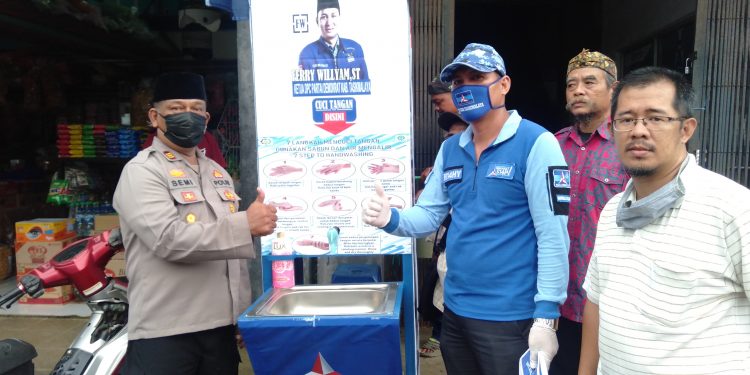 Tanggap Dampak Covid-19 , Ferry Williams Pasang Wastafel di Tiga Pasar di Dapil IV Kabupaten Tasikmalaya