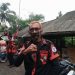 Pemuda Pancasila PAC Salopa Bagikan Ta’jil dan Masker