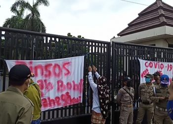 Gerakan Satria Bersarung Kritisi PSBB Kota Tasikmalaya Ditengah Dampak Pandemi Covid-19