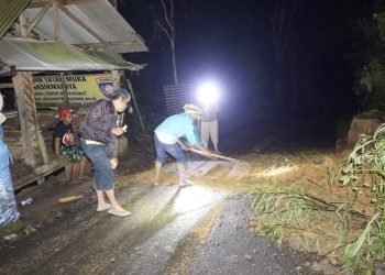 Tanah Longsor Ganggu Akses Jalan Utara Cigunung Ancrit Sodonghilir Tasikmalaya