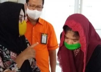 Sri: “PSBB Karawang Labrak Aturan, Mana Bansos? Rakyat Menunggu”