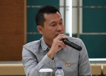 PANSUS LKPJ BERIKAN RAPOR MERAH KEPADA GUBERNUR JABAR