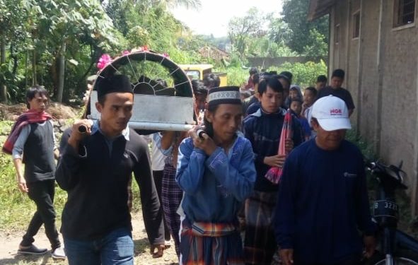 Epi Meninggal Dunia Setelah Tersungkur Diatas Hewan Qurban