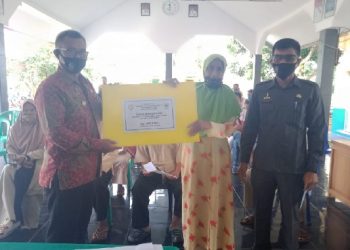 Pemerintah Desa Mekarsari Cipaku Salurkan BLTDes Bulan Ketiga