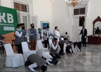 Jabar Jadi Yang Pertama Terbitkan SK Penetapan Guru Honorer SMA/SMK