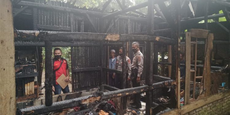 Rumah Linmas Di Ciamis Panumbangan Hangus Terbakar