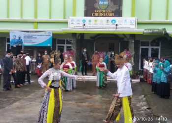 Tim Penilai Kampung Sehat Kabupaten  Tasikmalaya Disambut Hangat Upacara Adat