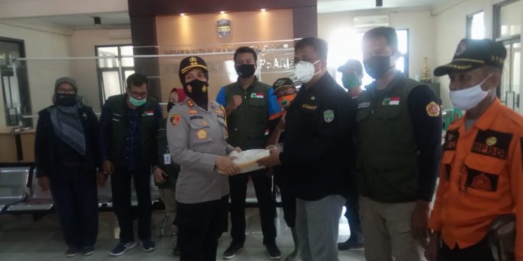 Polres Banjar Peduli Bencana Banjir Banjarsari